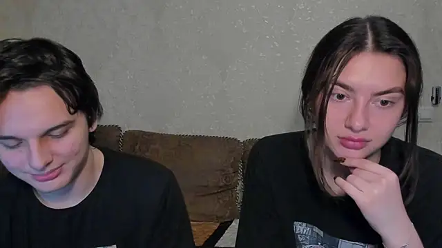 muuur fam online show from September 19, 7:46 pm