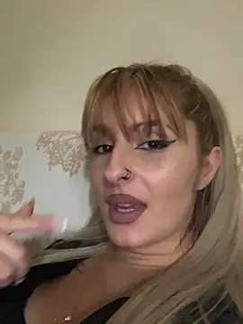 Sexy Bulgarian woman online show from November 1, 9:24 am