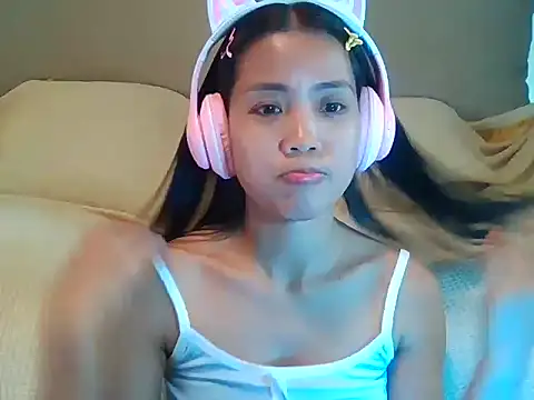 AnnewithanE online show from September 17, 5:27 am