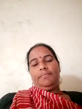 Snapshot of Suhani_hot12 chatting on October 27, 8:32 am Suhani hot12 online show from October 27, 8:32 am