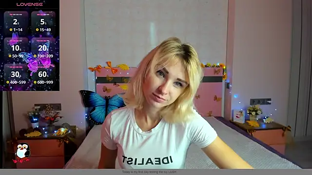 MeryMidnight online show from October 7, 5:45 am