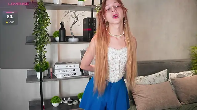 Snapshot of CameliaGlaue chatting on September 28, 10:20 am CameliaGlaue online show from September 28, 10:20 am