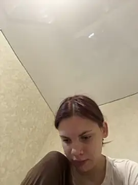 rinabluu online show from January 18, 1:40 pm