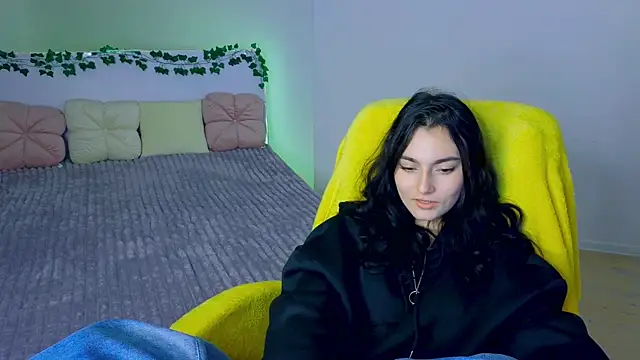 Snapshot of Andres_sssss chatting on October 1, 8:58 pm Andres sssss online show from October 1, 8:58 pm