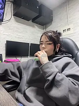 Sammy f uck online show from October 22, 7:19 pm