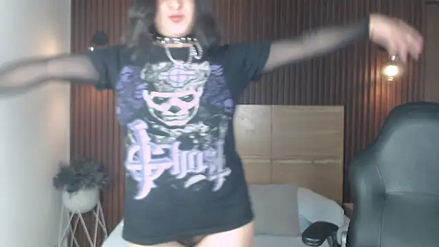 alice coopperx online show from October 13, 12:19 pm