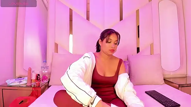 Amaia Sophia online show from February 26, 4:17 pm