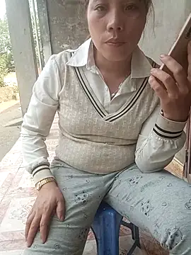 Phuong xxx online show from March 3, 7:25 am