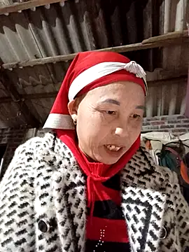 me-cute online show from November 27, 1:36 pm