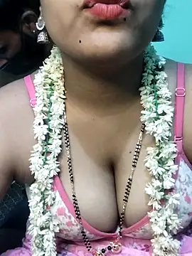 Shneeha le online show from September 9, 4:51 pm