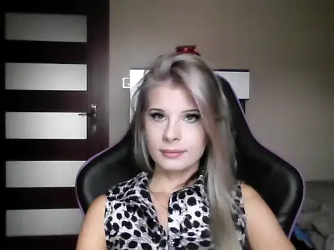 KristineGlow online show from September 16, 6:21 am