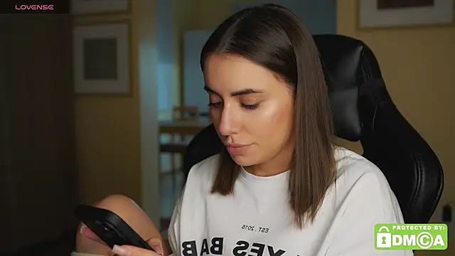 KateCarrey online show from October 30, 3:46 pm