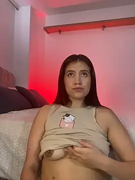 BrunnetAri  online show from January 9, 8:46 pm