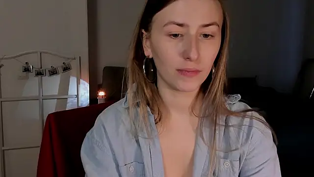 VesperaCeleste online show from January 6, 9:57 am