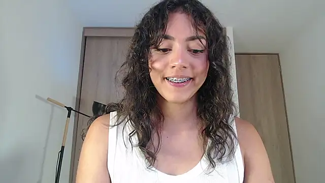 Snapshot of WendySuns_ chatting on October 10, 2:33 pm WendySuns online show from October 10, 2:33 pm
