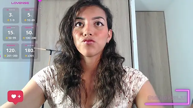 Snapshot of WendySuns_ chatting on September 19, 7:24 pm WendySuns online show from September 19, 7:24 pm