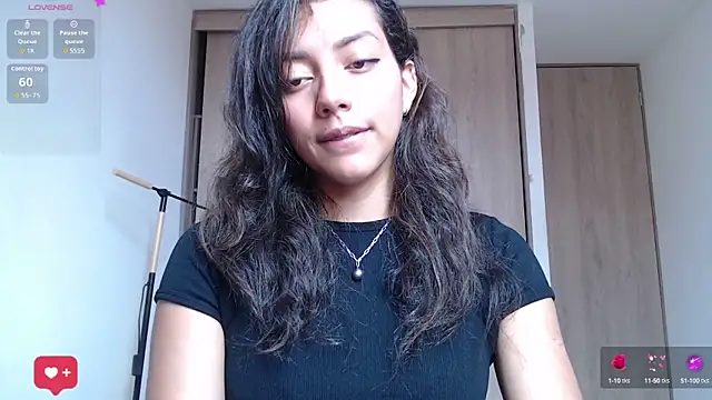 Snapshot of WendySuns_ chatting on October 15, 2:30 pm WendySuns online show from October 15, 2:30 pm