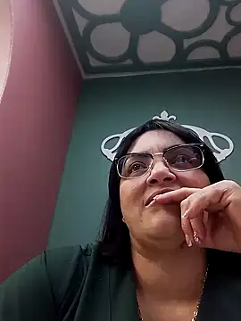 tiffany Johnson1 online show from October 6, 8:02 pm