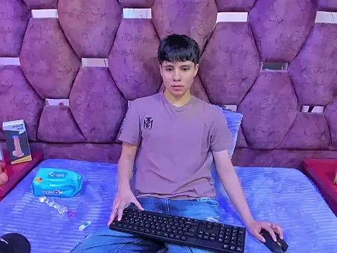 Bruno Cruzz online show from October 22, 2:38 am