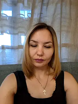 Snapshot of VeroLoverx chatting on September 8, 3:11 pm VeroLoverx online show from September 8, 3:11 pm
