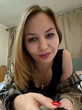 Snapshot of VeroLoverx chatting on September 27, 9:22 pm VeroLoverx online show from September 27, 9:22 pm