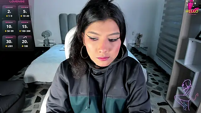 BritanyBrown  online show from February 16, 11:32 am