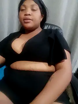 BeverlyQueen14 online show from November 29, 8:46 pm