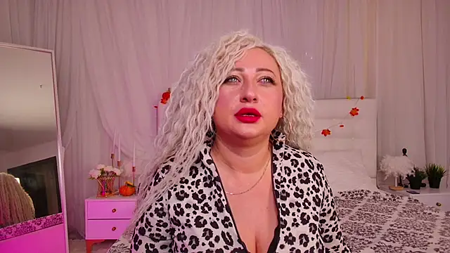 Lilit 1Love online show from November 2, 4:43 pm