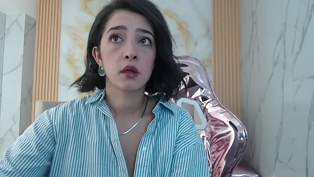 sara lopez s online show from November 17, 1:23 pm