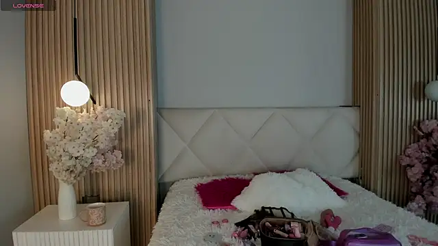 Mila Hank  online show from March 13, 3:02 pm