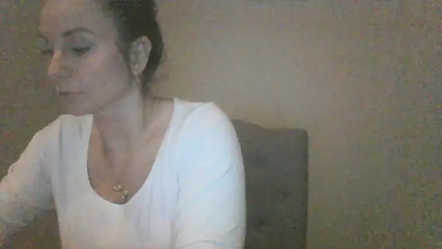 Justnani001 online show from February 22, 10:43 pm