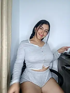 Snapshot of VioletaWalton1 chatting on September 23, 2:10 am VioletaWalton1 online show from September 23, 2:10 am