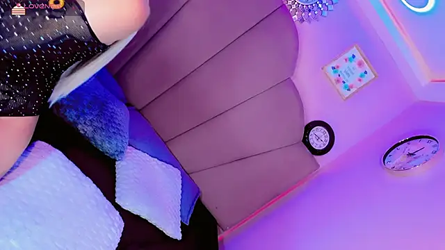 Nauthy girl online show from October 11, 12:41 pm