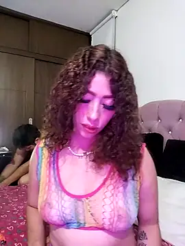 Snapshot of roxyrougee chatting on September 11, 5:19 am roxyrougee online show from September 11, 5:19 am