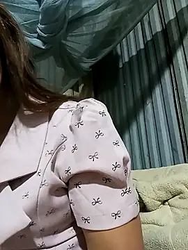 may-squirl online show from October 19, 12:40 pm