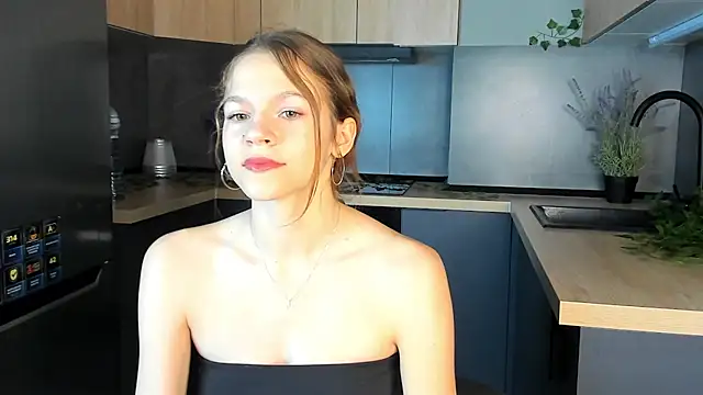 VelvetRisque online show from November 6, 6:52 am