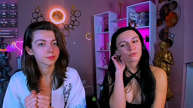 Snapshot of kitniss_dreamy chatting on October 1, 3:28 pm kitniss dreamy online show from October 1, 3:28 pm