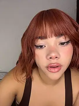 Dakota-Lona online show from April 7, 9:28 pm