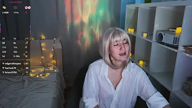 LunaXLoverx online show from November 19, 11:43 am