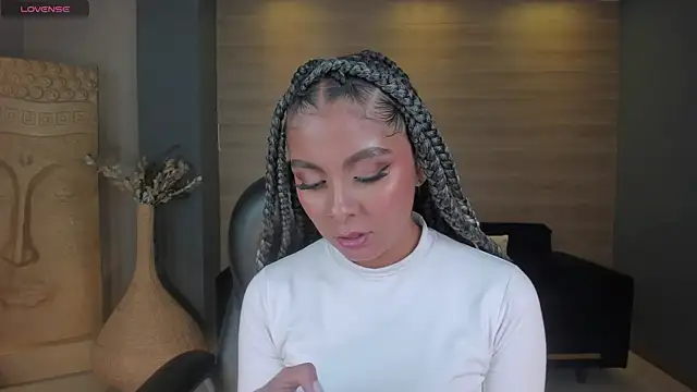 NinaBlum online show from October 11, 3:00 am