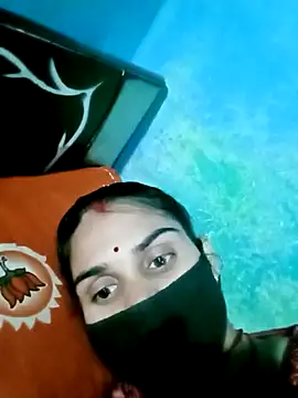 Nishaa ji online show from October 15, 8:17 am