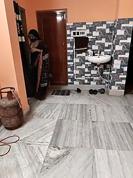 naughty nataasa online show from April 5, 7:02 pm