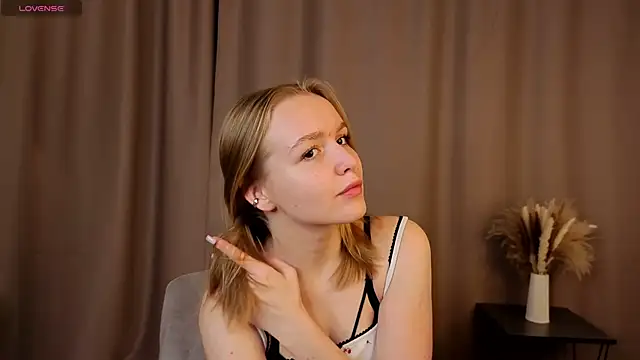 VinnieSerrano online show from October 22, 1:05 pm