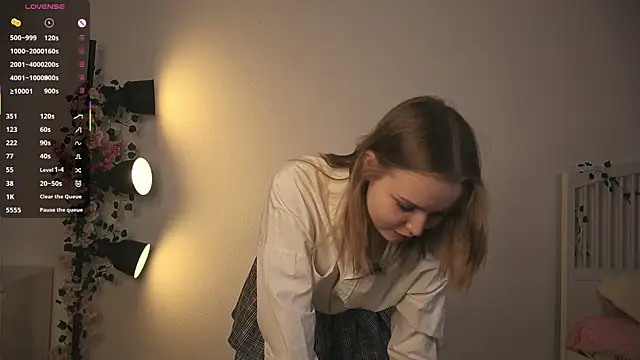 VinnieSerrano online show from March 6, 2:23 pm