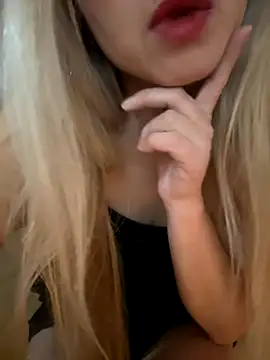 Nikihot   online show from December 5, 7:52 am