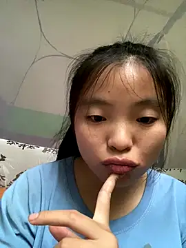 viluna online show from December 4, 6:48 am