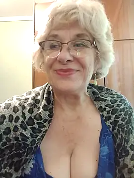 Snapshot of 52MiaLove02 chatting on October 1, 1:38 pm 52MiaLove02 online show from October 1, 1:38 pm