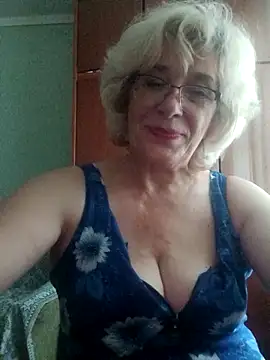 Snapshot of 52MiaLove02 chatting on September 9, 3:56 pm 52MiaLove02 online show from September 9, 3:56 pm