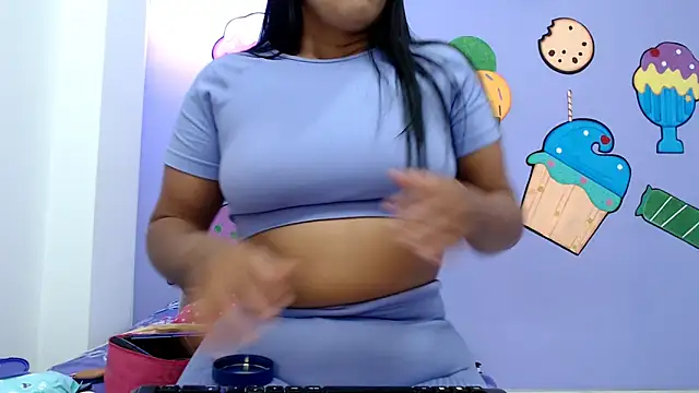 ashlyanaldeep18 online show from October 2, 1:54 am