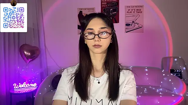 LinaMour online show from May 15, 11:40 pm